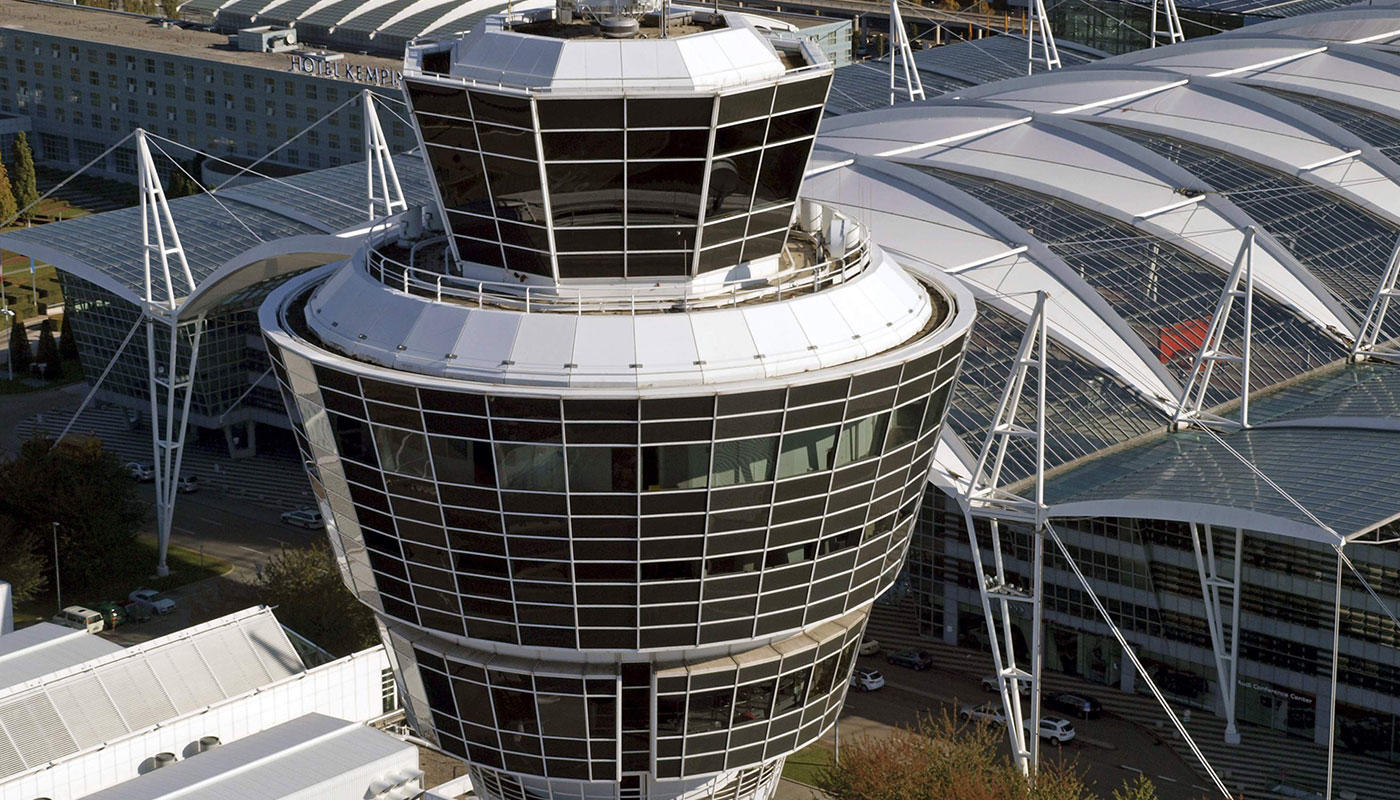 Tower des Flughafens Tower des Flughafens