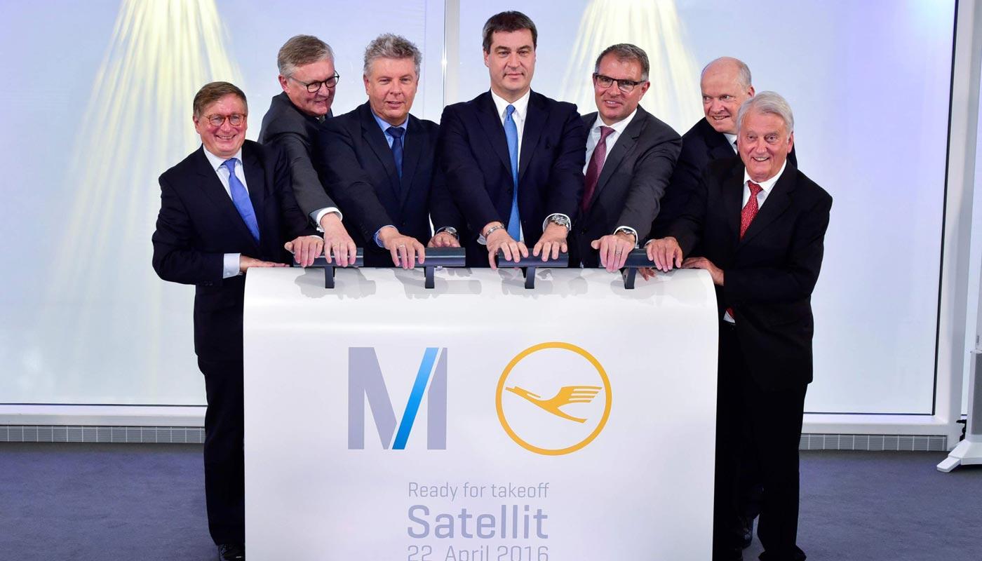 Start frei für den neuen Satelliten Start frei für den neuen Satelliten