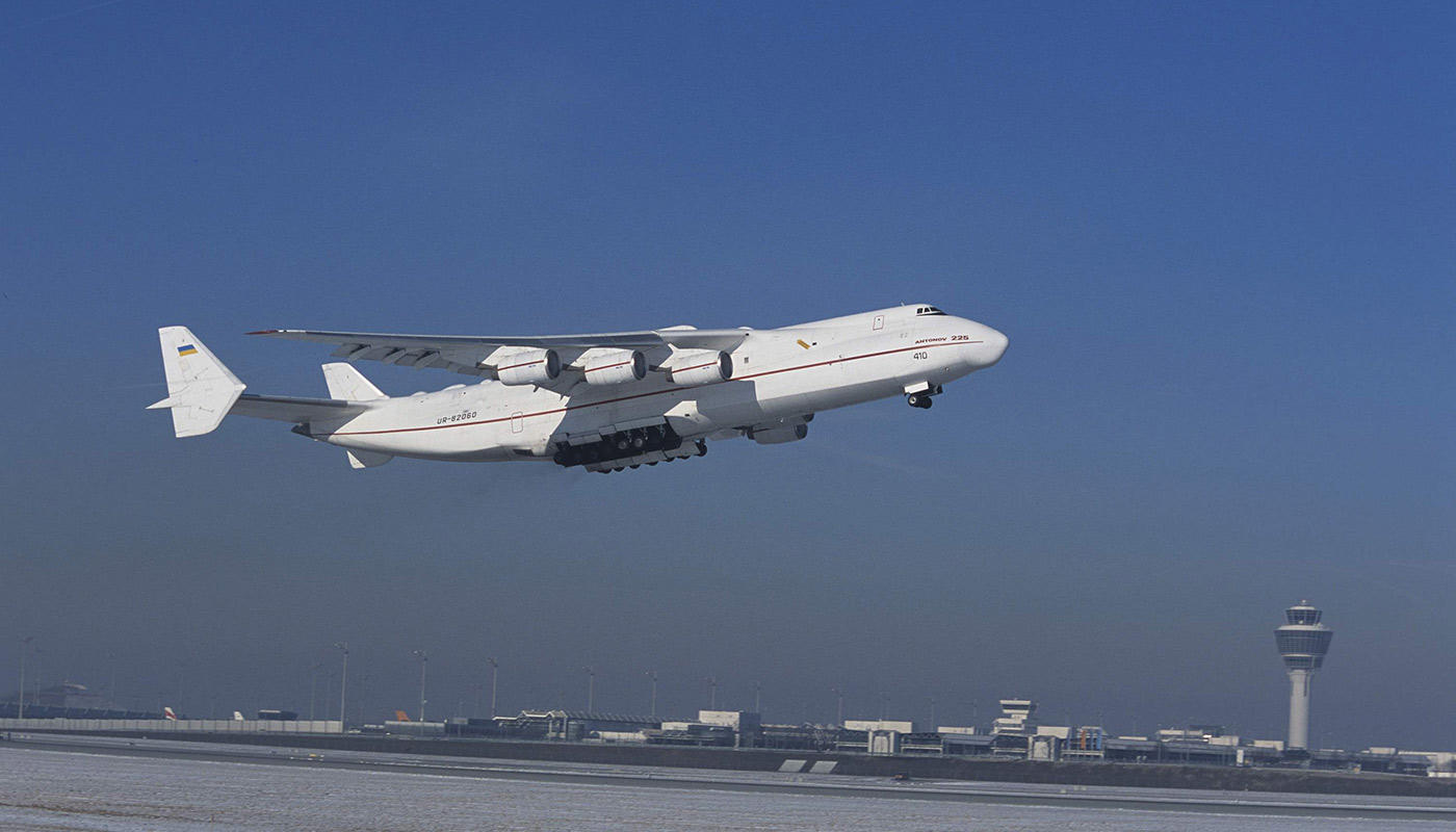 Antonov AN 225 Antonov 225 startet