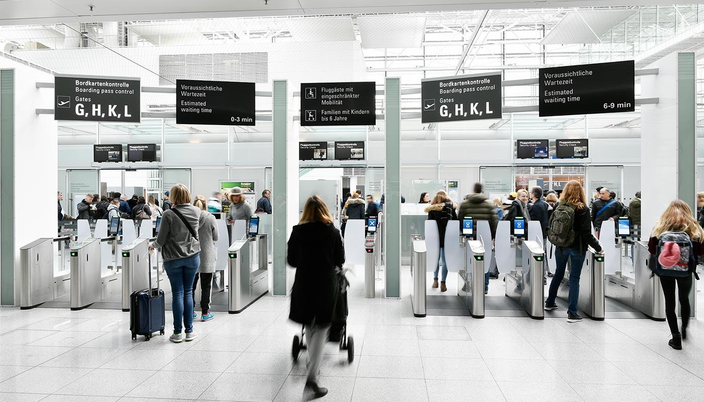 Lining System Automatisierte Bordkartenkontrolle Flughafen Munchen