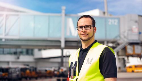 Pascal ist Loader am Flughafen München 