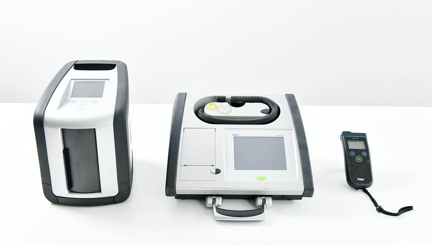 ADM Kontrollgeräte MediCare verwendet modernste Geräte für Alkohol-, Drogen- und Arzneimittel-Tests