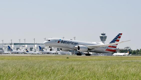 Erstflug der American Airlines von München nach Dallas