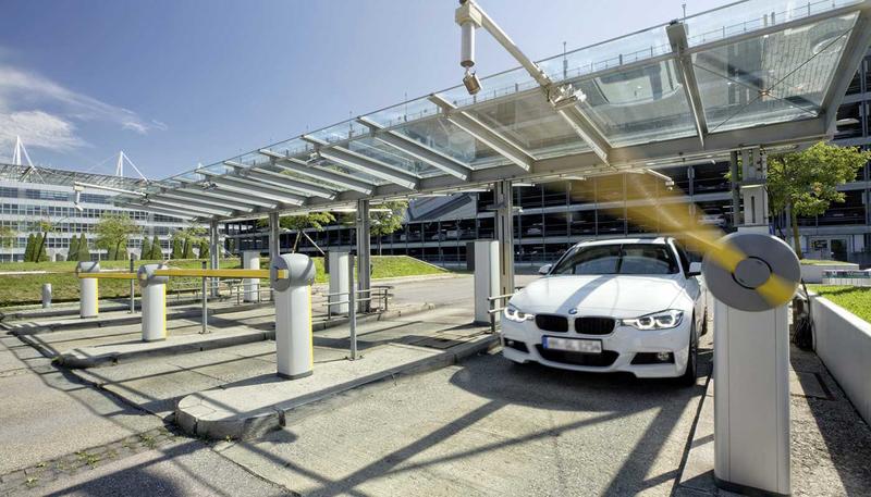 Elektro Auto Parken Flughafen München www.munich-airport.de