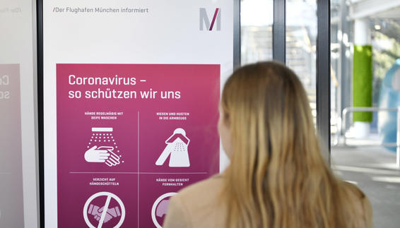 Der Flughafen München ruft Gäste und Mitarbeiter dazu auf, sich aktiv vor dem Coronavirus zu schützen.