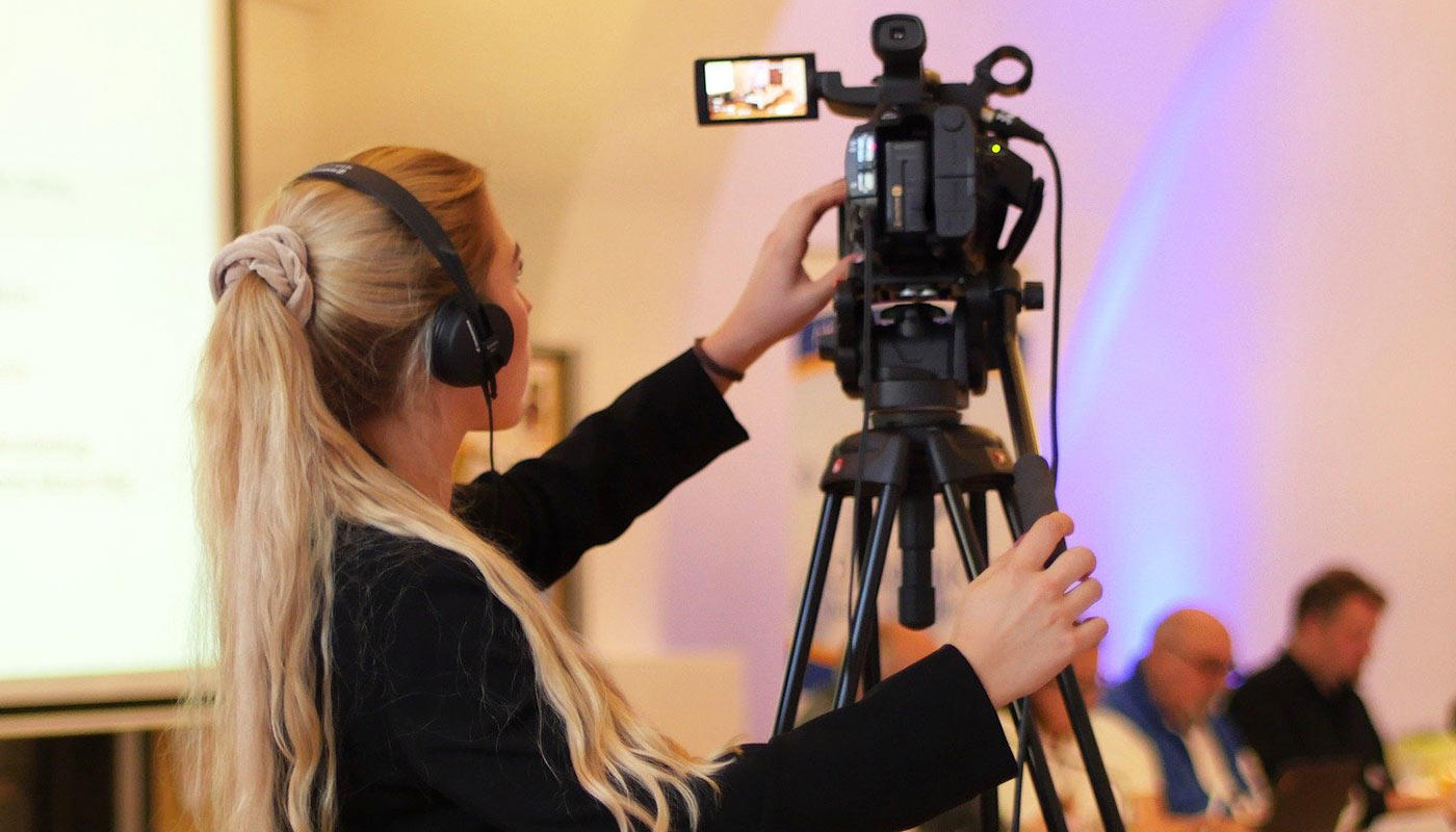 Zur Kursbeschreibung Zur Kursbeschreibung