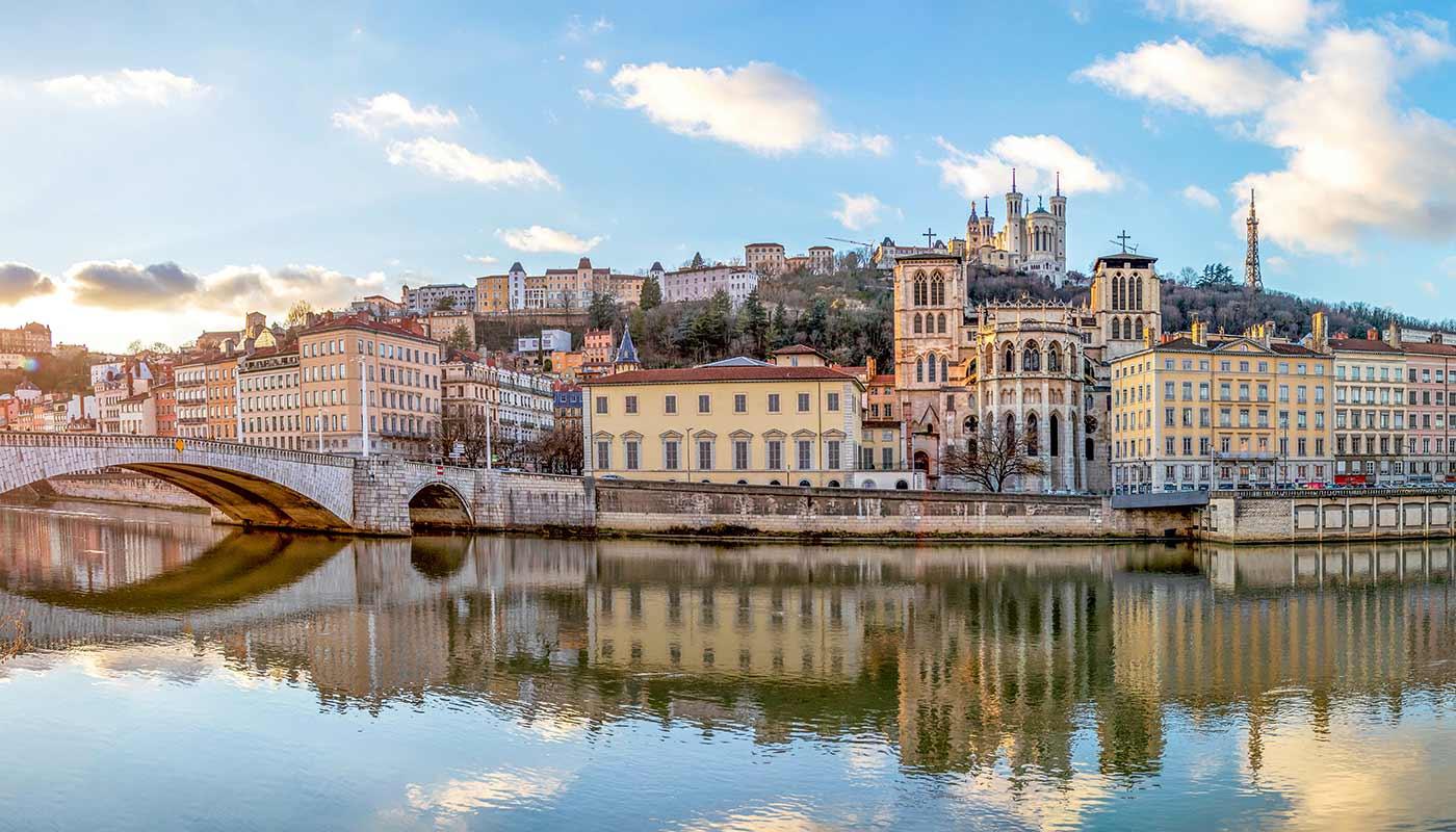 Ufer am Fluss in Lyon Ufer am Fluss in Lyon