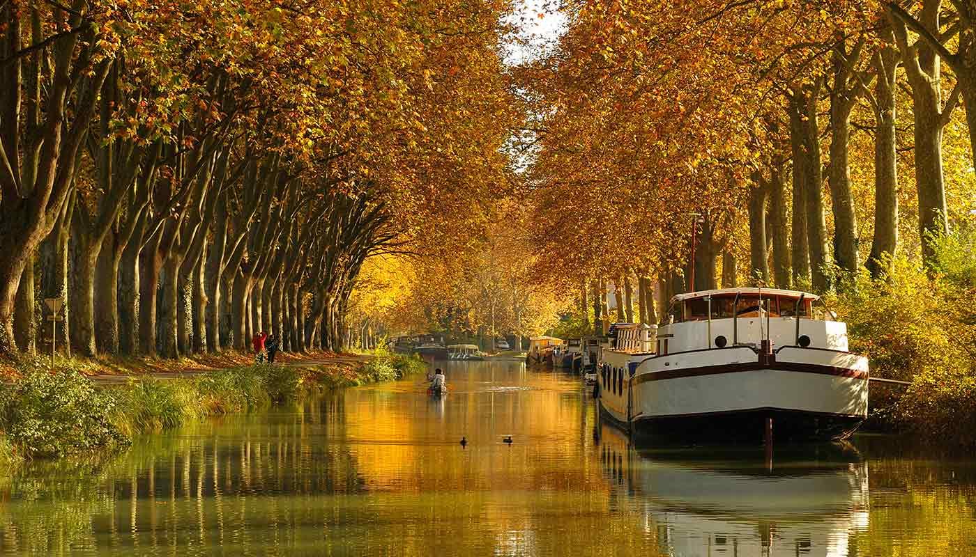 Canal du Midi in Toulouse Canal du Midi in Toulouse