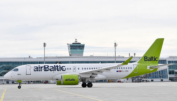 Die Fluggesellschaft AirBaltic verbindet München mit allen baltischen Staaten Air Baltic setzt auf ihren Flügen nach München moderne Maschinen vom Typ Airbus A220-300 ein