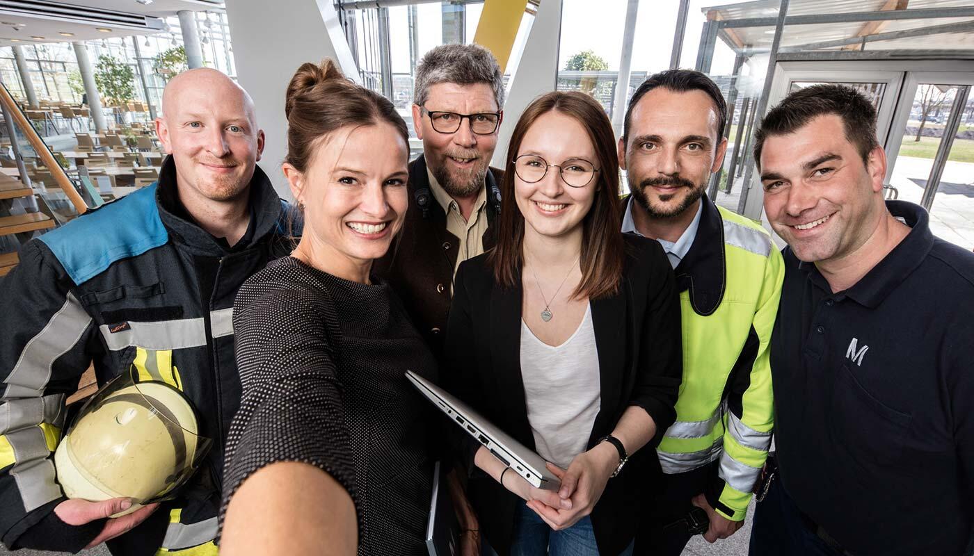 Mitarbeiter:innen am Flughafen-Campus Mitarbeiter:innen am Flughafen-Campus