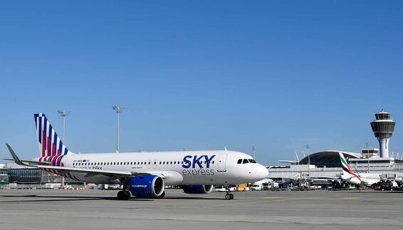 Erstflug der SKY express von München nach Athen