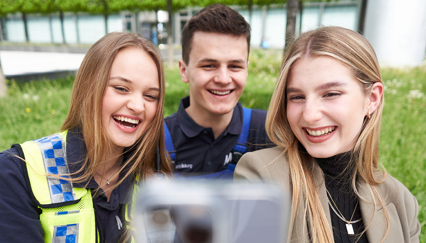 Jetzt bewerben Jetzt bewerben