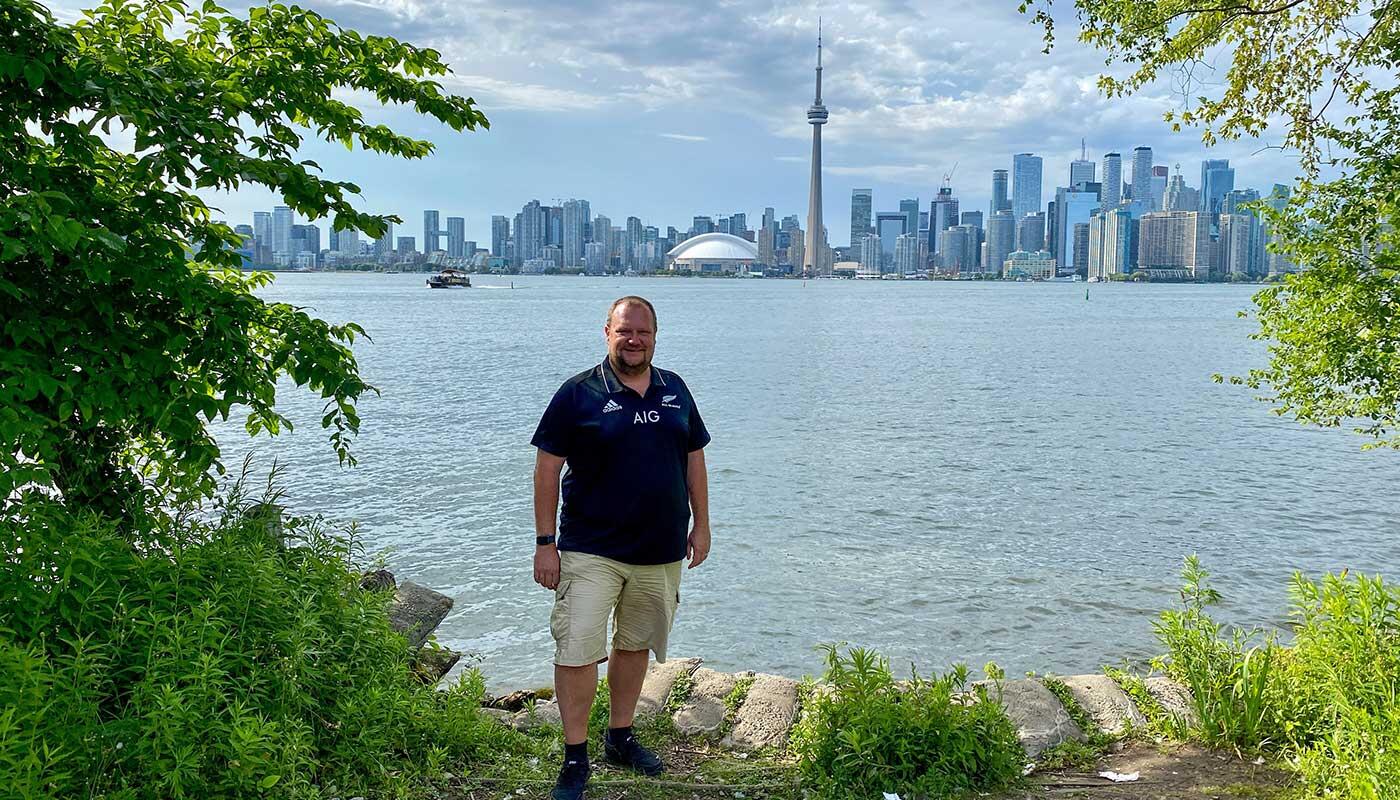 Kanada-Insider Michael Fritz vor der Skyline Torontos Kanada-Insider Michael Fritz vor der Skyline Torontos