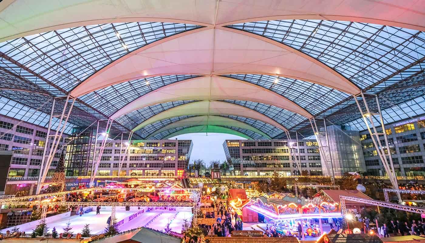 Weihnachts- und Wintermarkt am Flughafen München Übersicht Weihnachts- und Wintermarkt im MAC des Münchner Flughafens