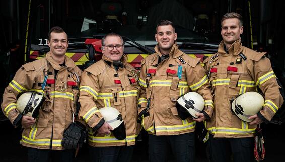 Dominik Mayer, Tobias Hufeld, Bastian Lemberger und Maximilian Schöberl (von links nach rechts), Operativer Dienst Flughafenfeuerwehr