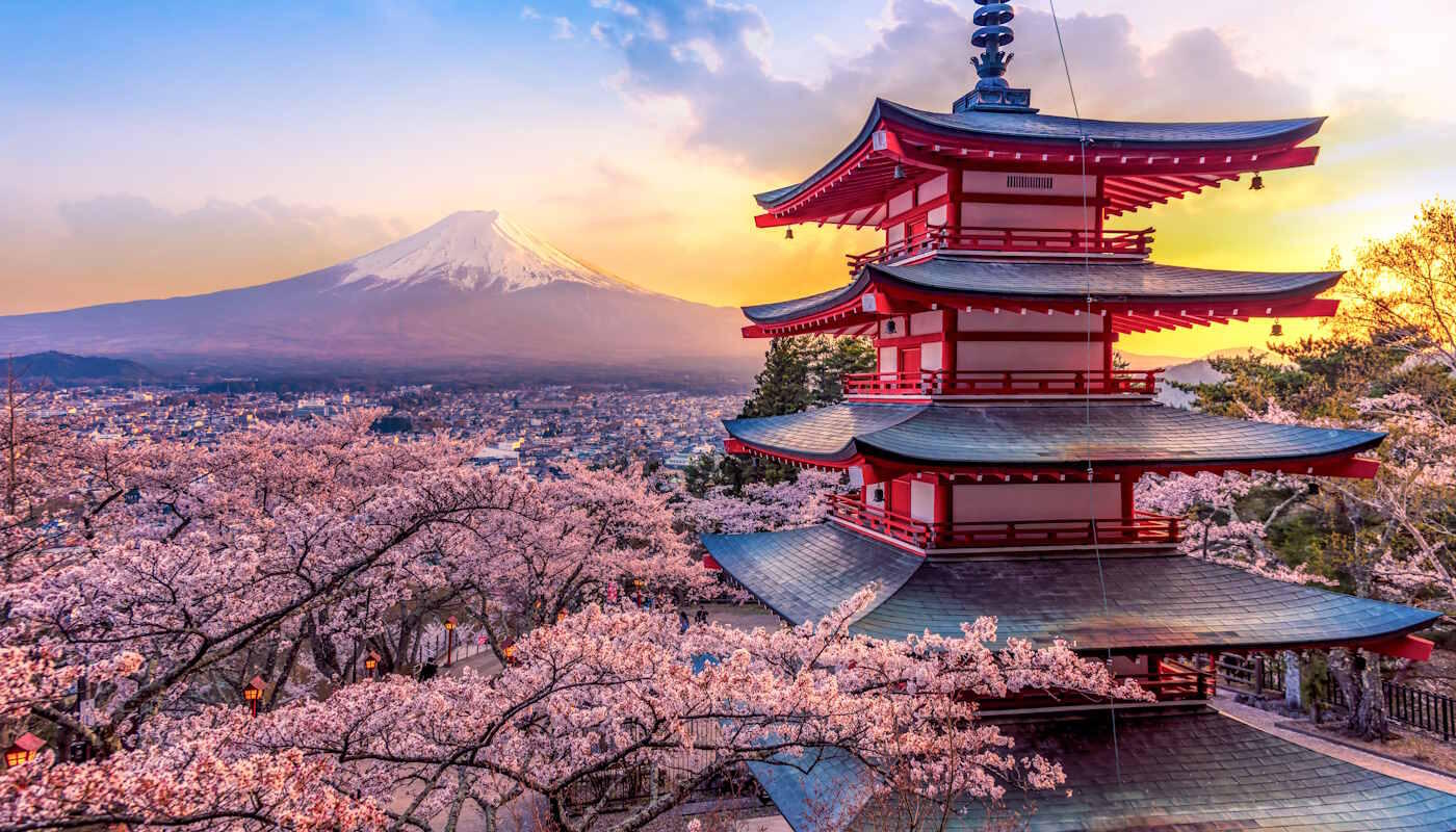 Kirschblüte und Tempel in Japan Kirschblüte und Tempel in Japan