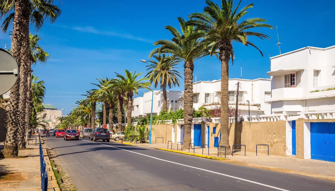 Typische Straße in Casablanca, Marokko Typische Straße in Casablanca, Marokko