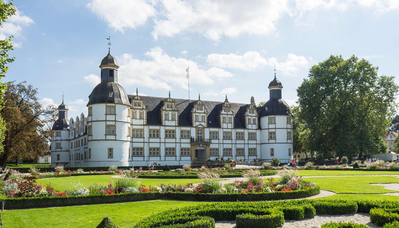 Schloss Neuhaus, Paderborn Schloss Neuhaus, Paderborn