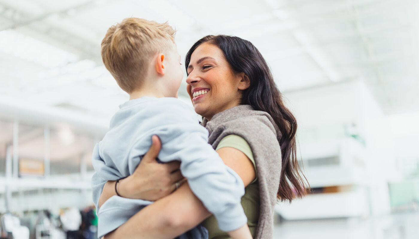 Helping to combine family life and careers Helping to combine family life and careers