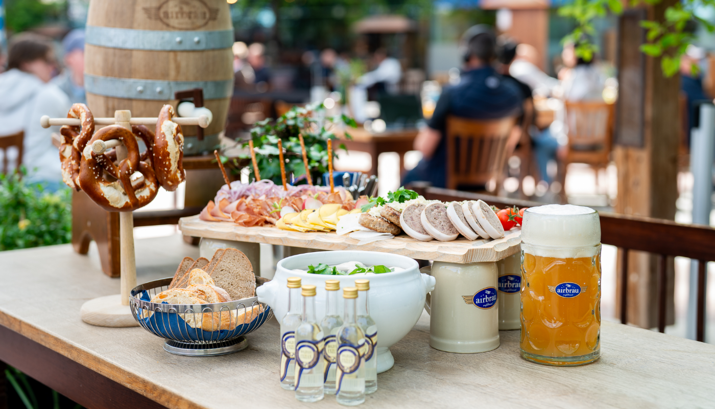 Oktoberfest Stammtisch-Package